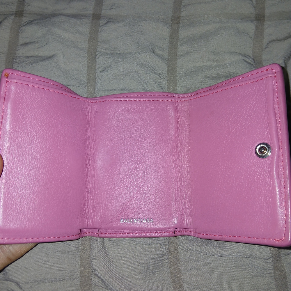 Balenciaga Vibrant Pink Leather Wallet - Picture 6 of 16